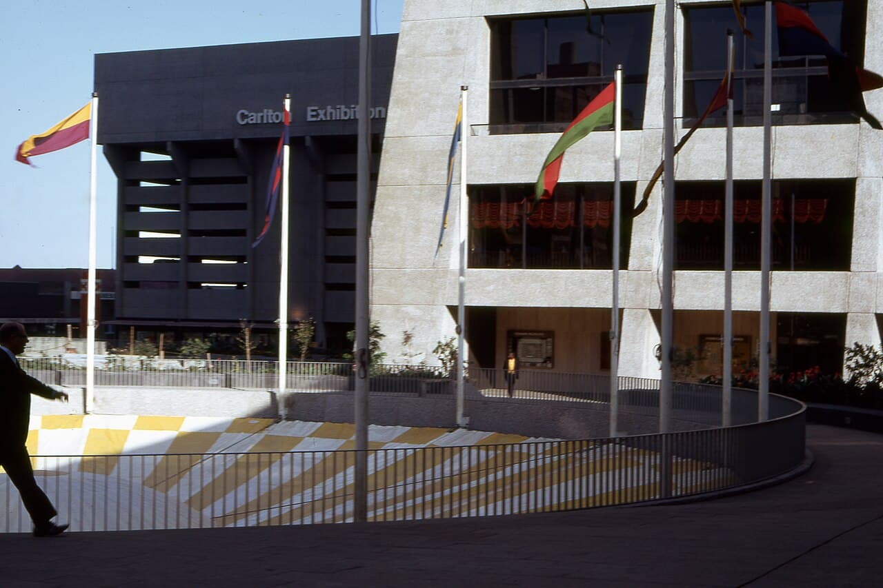 Carlton Hotel