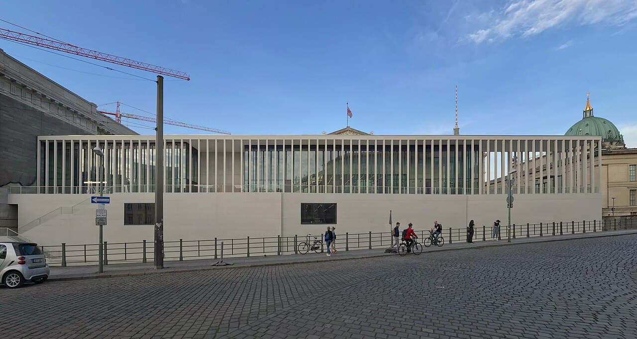 James Simon Gallery